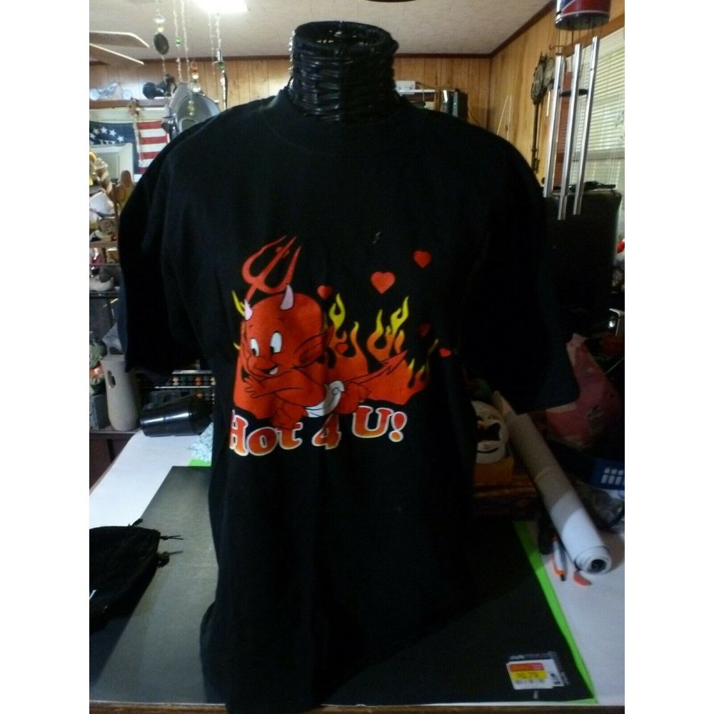 NWT Vintage Yazbek Hot Stuff the Little Devil Comic Book Black Graphic T-Shirt